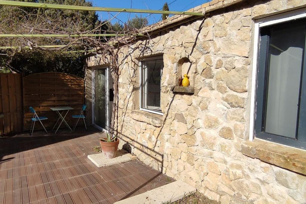 Eyguières Charmant Studio Independant Dans La Colline מראה חיצוני תמונה
